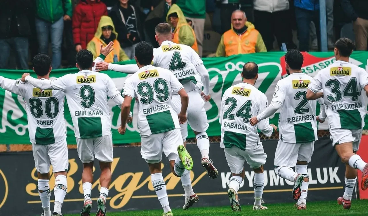 Pendikspor Bursaspor maçı hangi kanalda? CANLI hazırlık maçı başlıyor