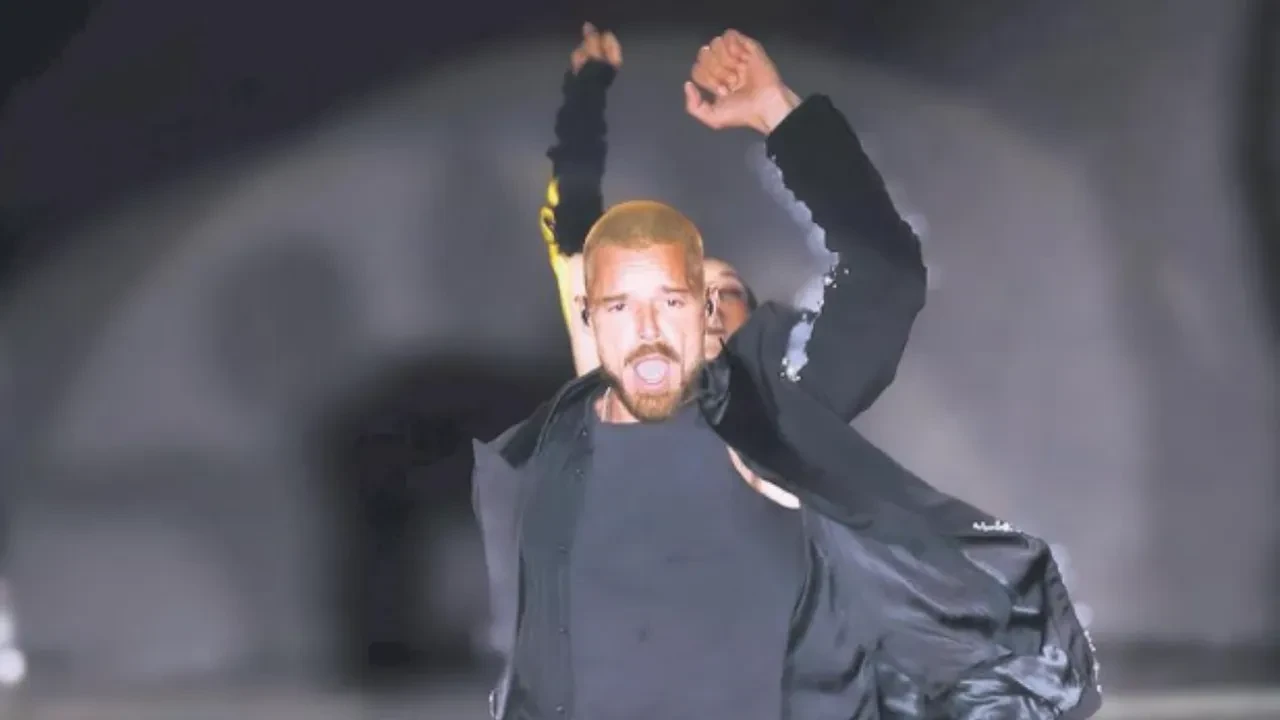 Yıllar sonra İstanbul’a gelen Ricky Martin samimi halleriyle kalpleri fethetti! ‘İnsanı gülümseyerek karşılayan Türkleri çok seviyorum’
