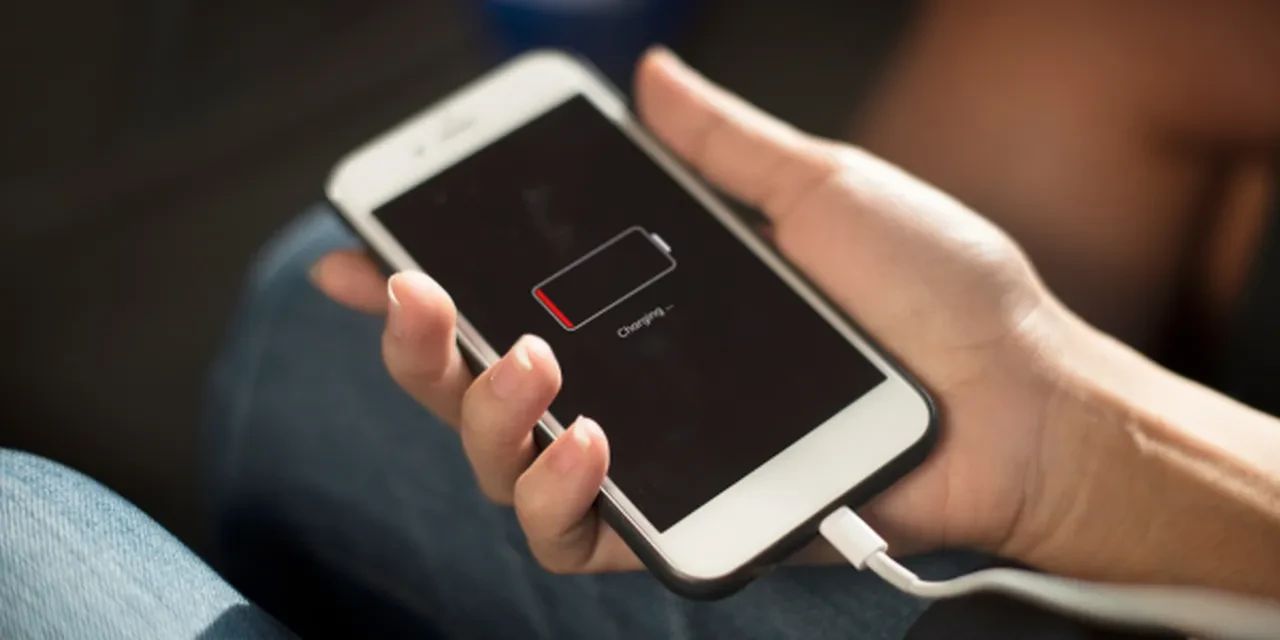 Akıllı telefonu gece şarjda bırakmak bataryayı bozar mı? İşte doğru bilinen yanlışlar