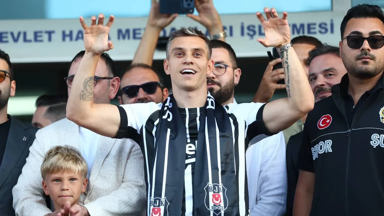 Beşiktaş'ta Italiano'dan Trossard sözleri! "Bizim sistemimize çok uygun bir oyuncu"