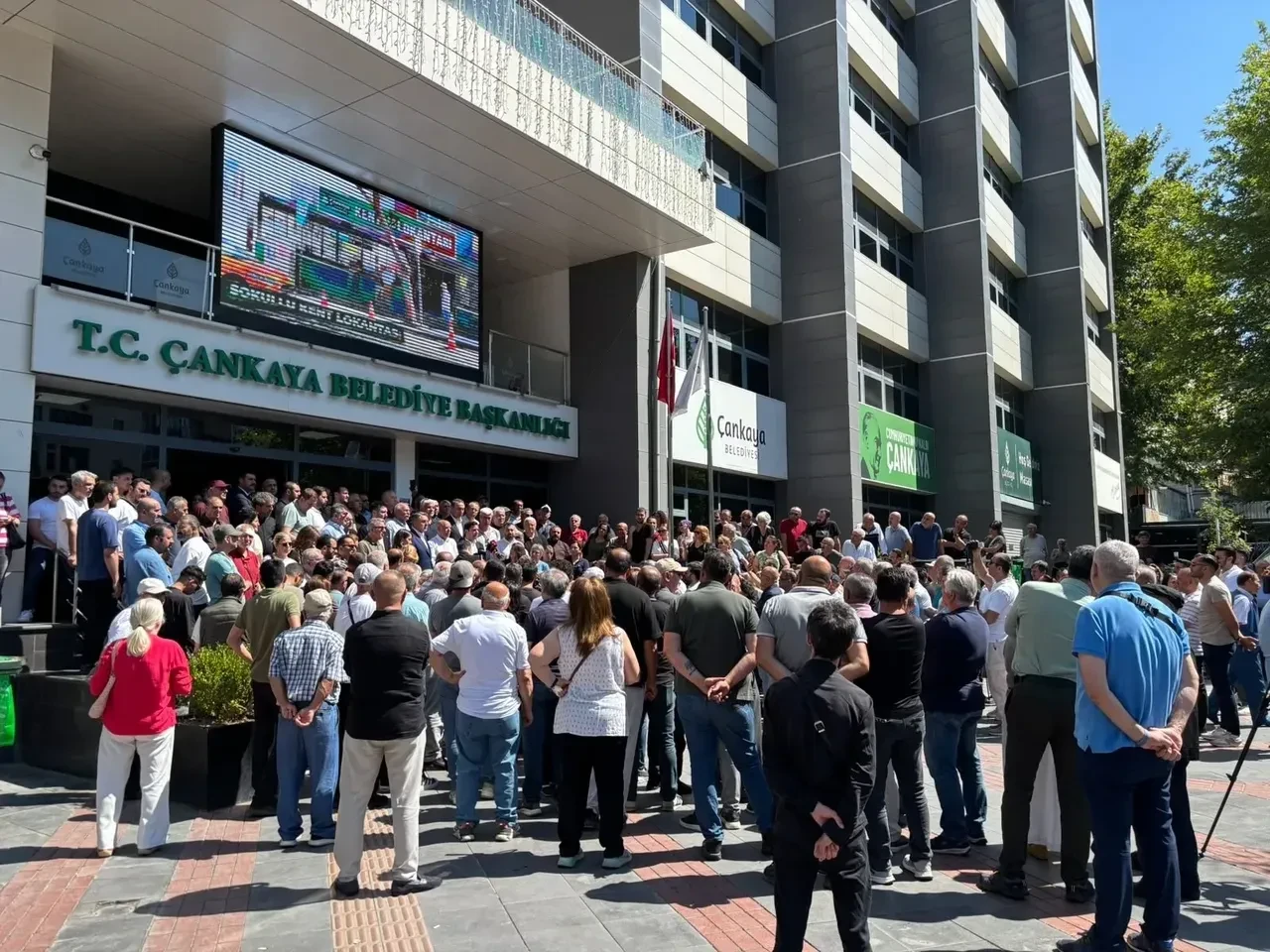 Çankaya Belediyesi'nde ihale çıkmazı! Başkan Hüseyin Can Güner 'bilgim yok' dedi, çalışanlar anlattı