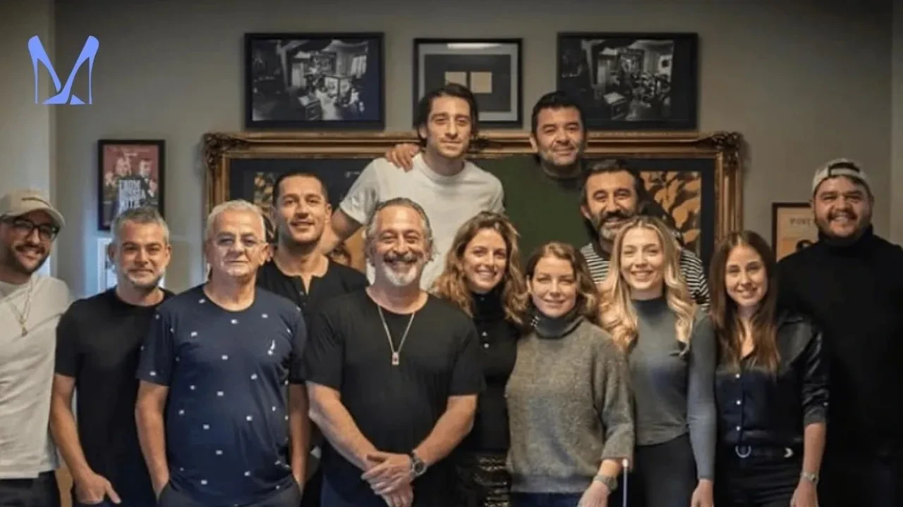 Cem Yılmaz GORA dizi çekimlerinde koltuğu devretti! Setten görüntüler hayranlarını şaşırttı