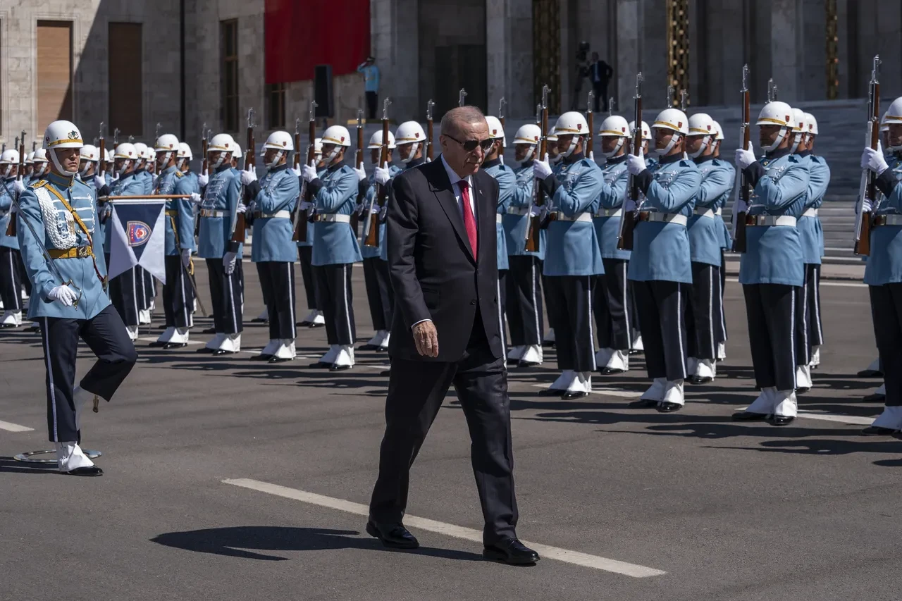 Cumhurbaşkanı Erdoğan'dan 15 Temmuz'un 10. yılında çarpıcı mesaj: Tehlike sürüyor