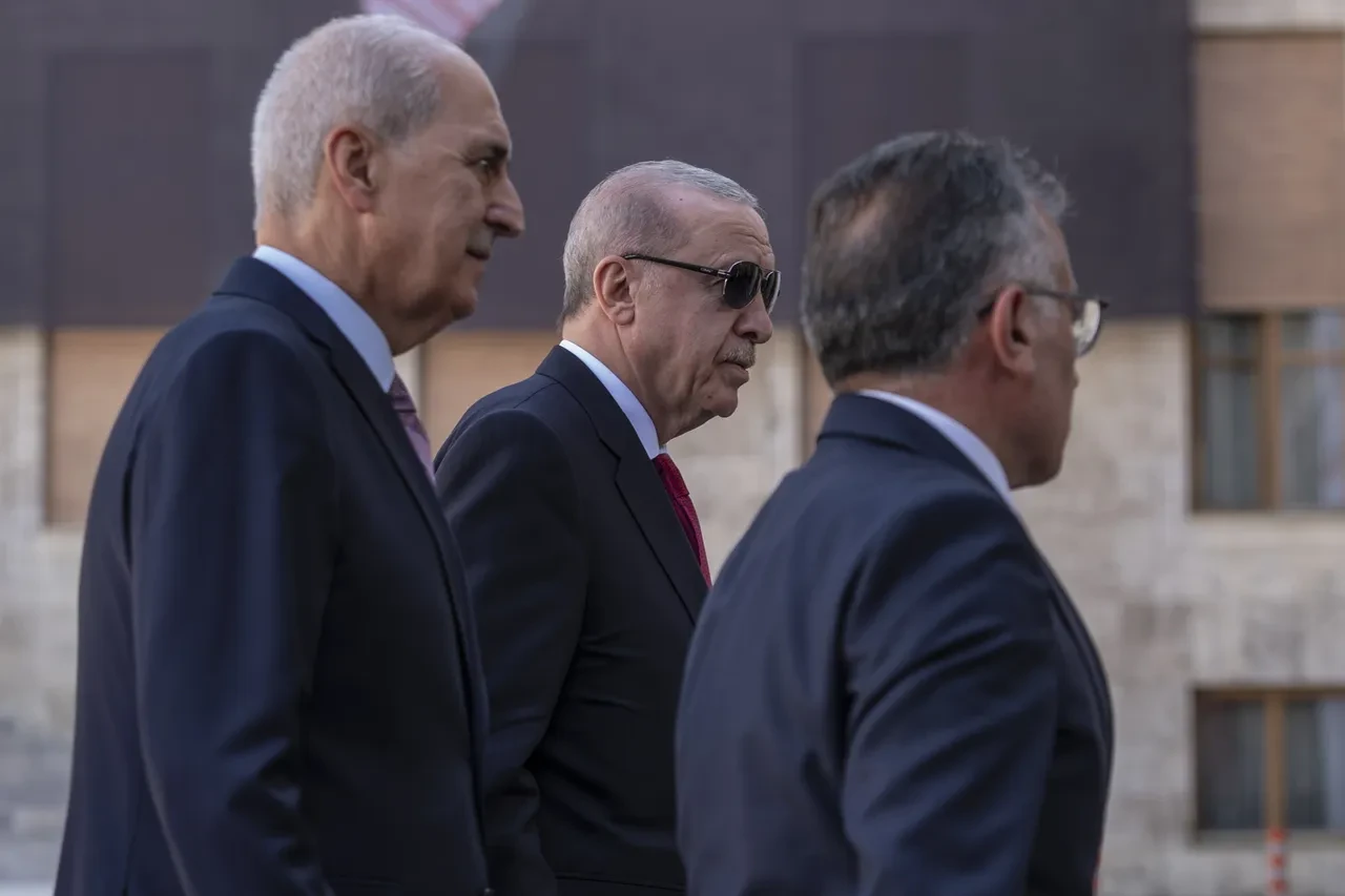 Cumhurbaşkanı Erdoğan'dan 15 Temmuz'un 10. yılında çarpıcı mesaj: Tehlike sürüyor