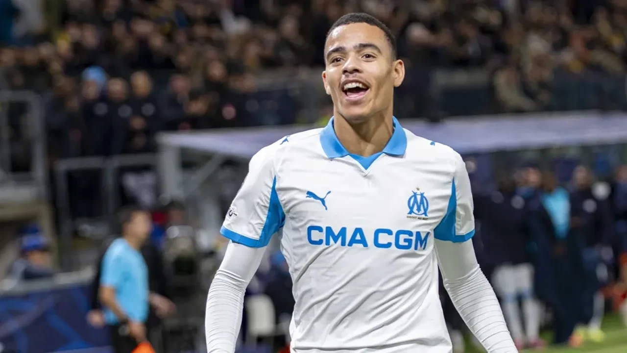 Fenerbahçe transferde durmak bilmiyor! Greenwood sonrası yeni hedef Manchester United'ın yıldızı