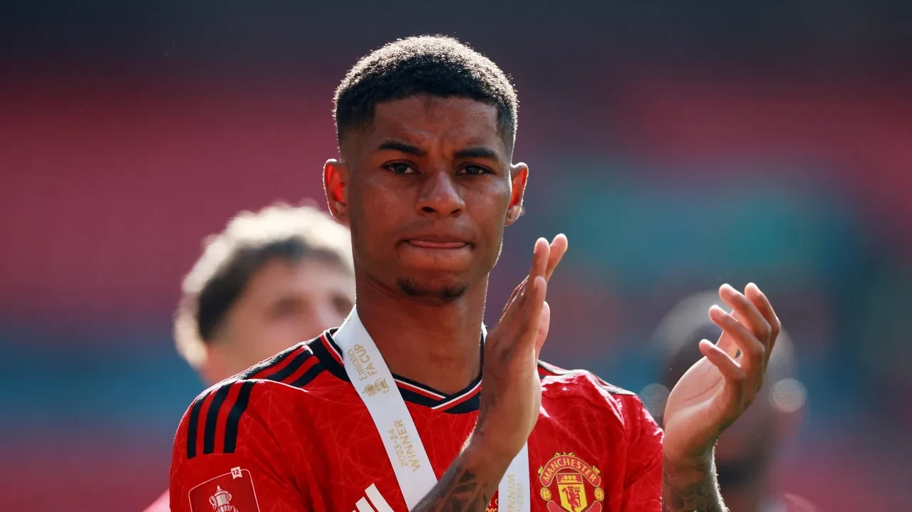Fenerbahçe transferde durmak bilmiyor! Greenwood sonrası yeni hedef Manchester United'ın yıldızı