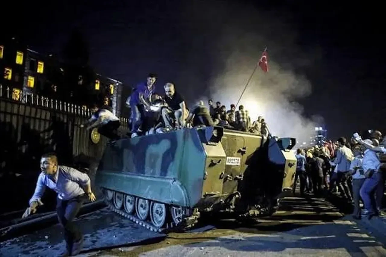 Firari teröristten hain kalkışmanın 10. yılında çarpıcı itiraflar: İyi ki başaramamışız, paraları yağmaladılar, çok kişi ateist oldu