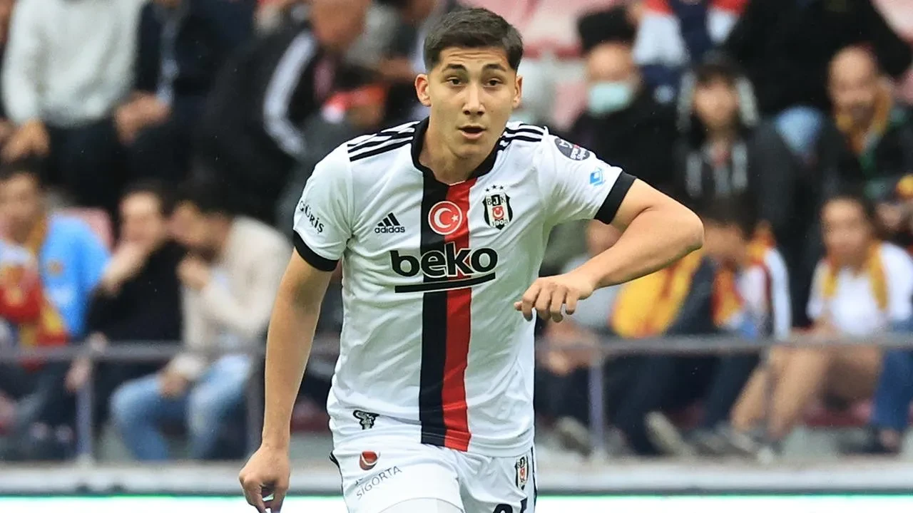 Galatasaray'dan Beşiktaş'ın eski yıldızına kanca! Transfer ayrıntıları belli oldu