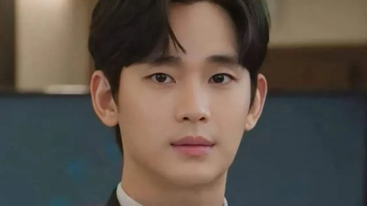 Kim Soo Hyun'a destek mesajı mı? Jung Hae In'in tek hareketi sosyal medyayı karıştırdı