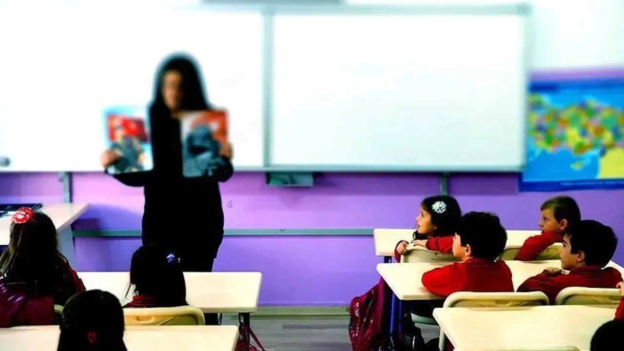Milli Eğitim Bakanlığı 33 bin FETÖ bağlantılı öğretmeni ihraç etti: Bakan Tekin'den 'teyakkuzdayız' mesajı