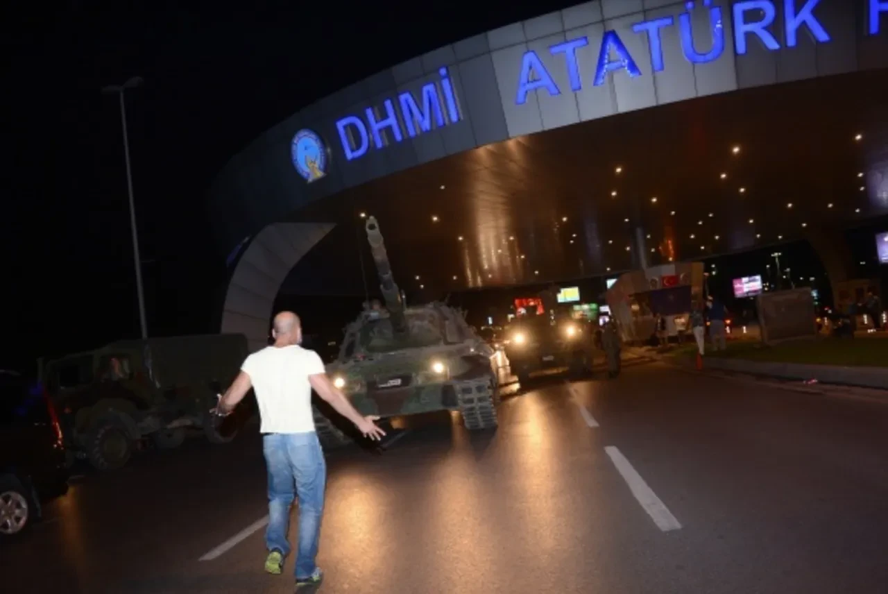 Milyonların destan yazdığı gece... 15 Temmuz Derneği Başkanı İsmail Hakkı Turunç: 'Mermiler yanımdan geçti, şehadet nasip olmadı'