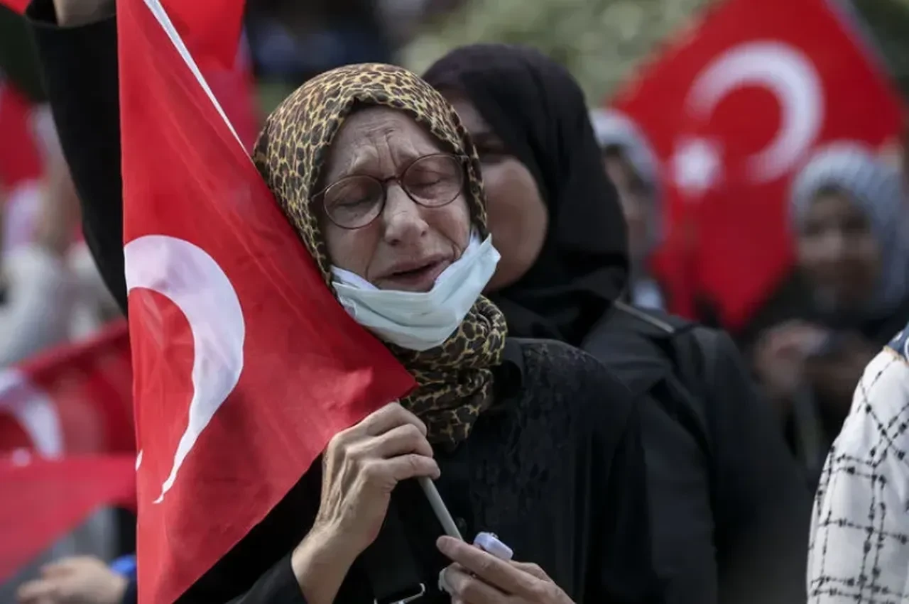 Milyonların destan yazdığı gece... 15 Temmuz Derneği Başkanı İsmail Hakkı Turunç: 'Mermiler yanımdan geçti, şehadet nasip olmadı'