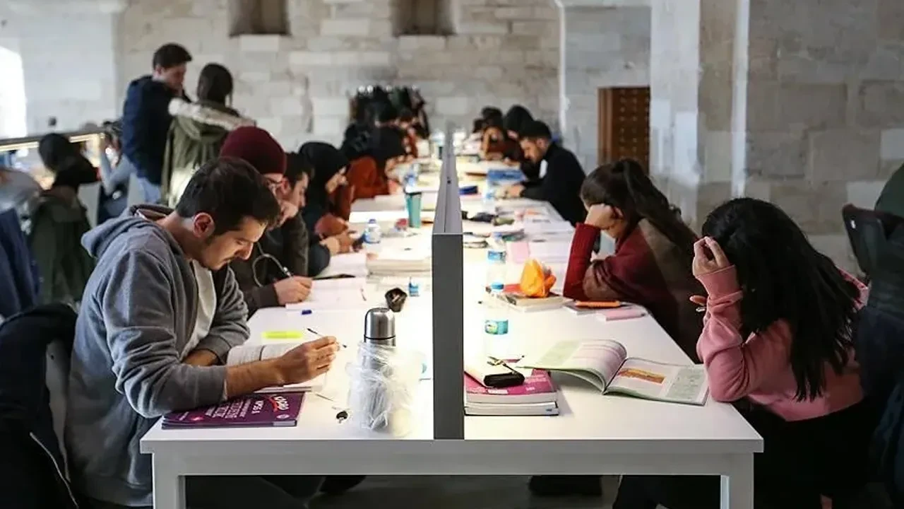 Öğrenci affını içeren kanun teklifi komisyondan geçti! Polis Akademisi ve askeri eğitim kurumları için karar alındı