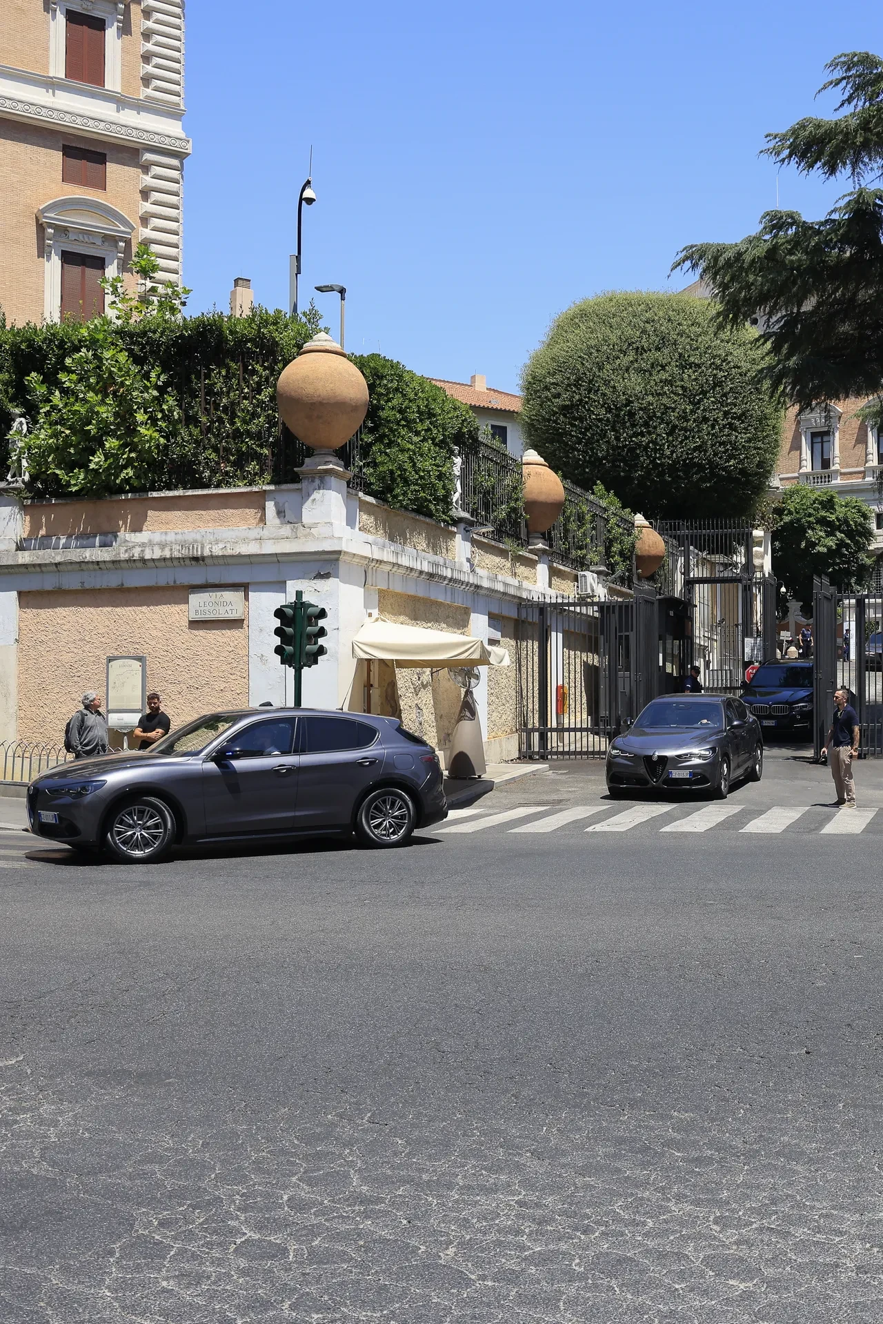 Roma'da kritik zirve sona erdi: İsrail ordusu Güney Lübnan'dan çekiliyor!