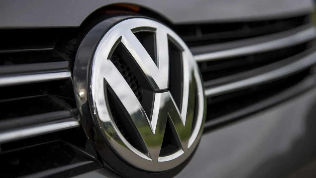 Volkswagen küçülüyor! Liste belli oldu: İşte üretilmeyecek modeller…