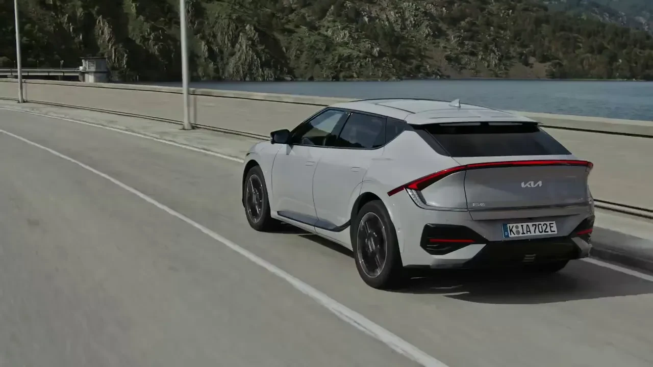 100 bin kilometre sonrası bataryası en sağlam kalan elektrikli otomobiller