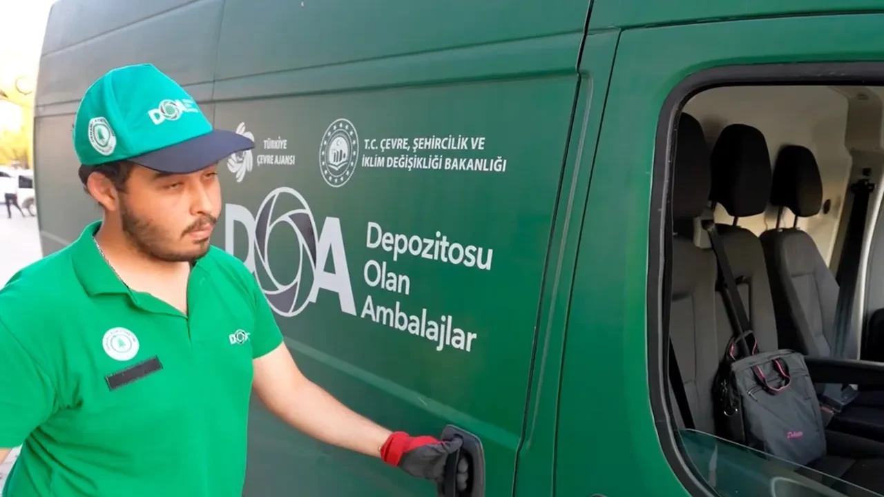 İade makinelerinde kuyruk savaşlarına son! DOA sisteminde artık QR kod ile işlem yapılacak