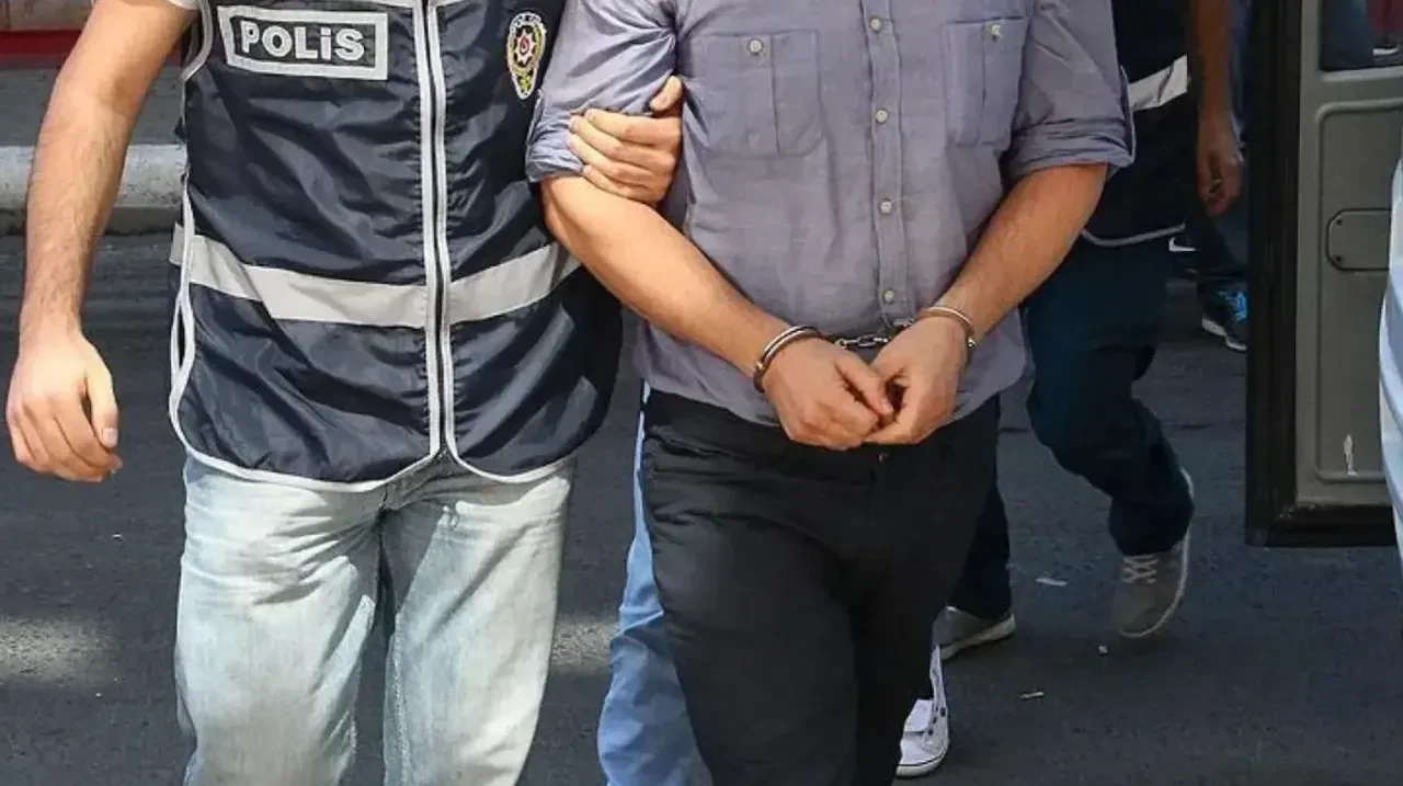 MASAK raporuyla düğmeye basıldı: CHP'li isimleri de kapsayan rüşvet ağına şafak operasyonu