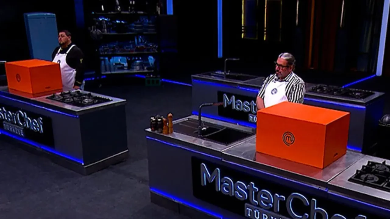 MasterChef Tolga Çakuş’tan rakibine olay sözler, kılıçlar çekildi! ‘Bir ayağı çukurda, buralar seni yorar babacım’