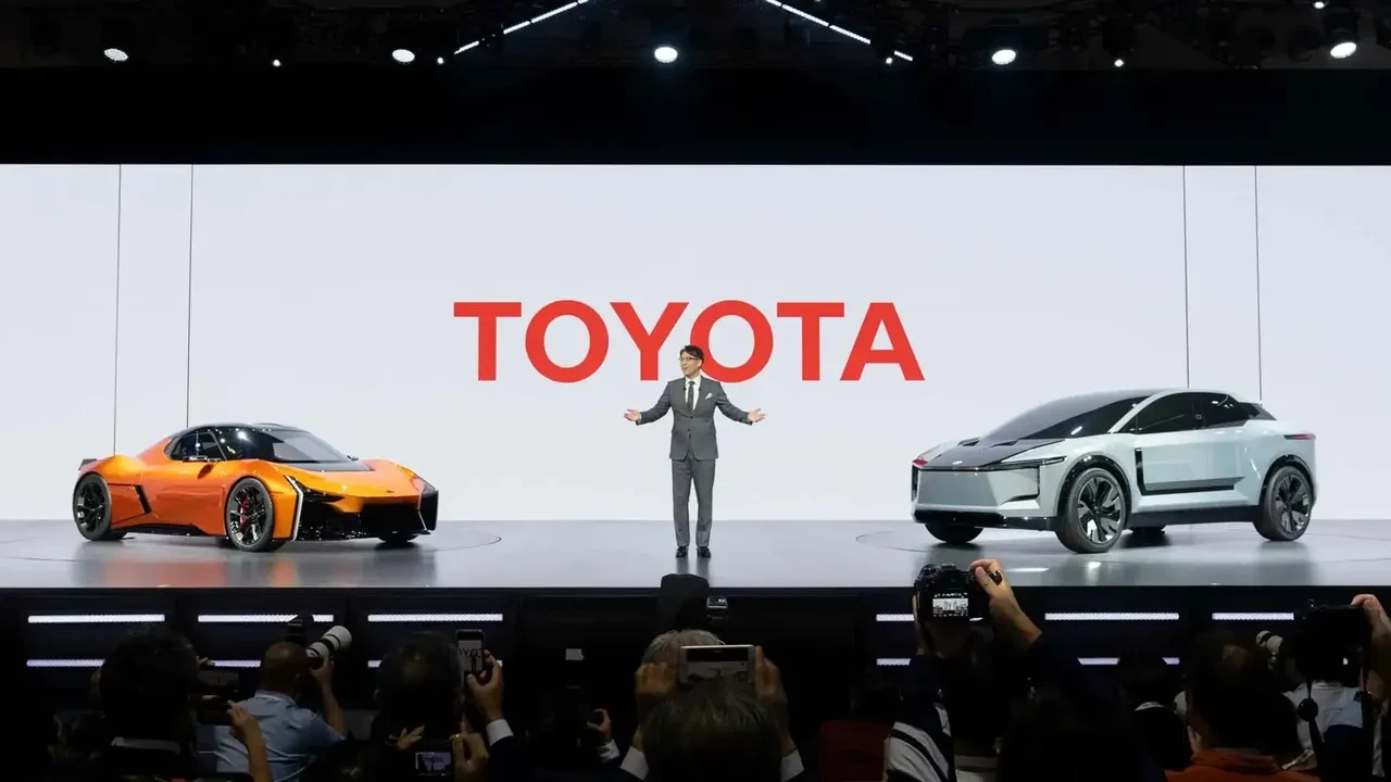 Satışları çakılan Toyota'dan Japon üreticilere tarihi çağrı: "Birleşmezsek hayatta kalamayız"