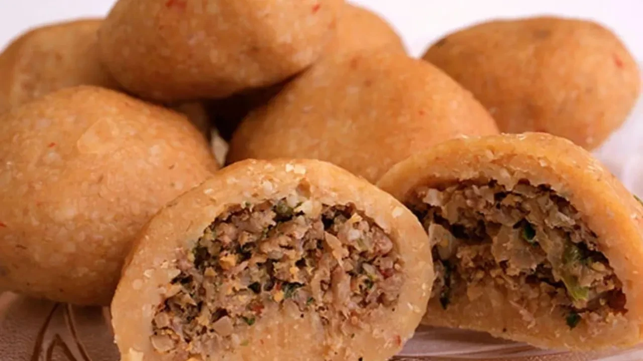 Sivaslılar bu köfteyi böyle yapıyor! Gerçek ıslak içli köfte tarifi