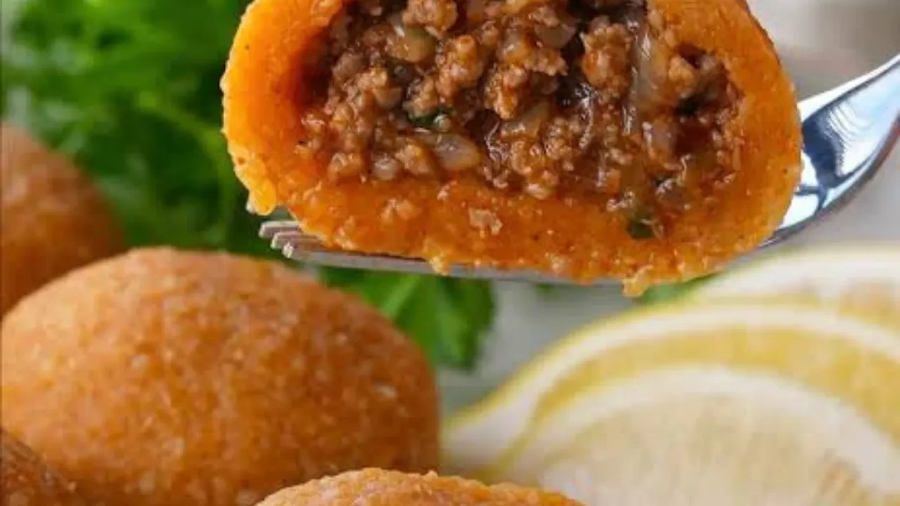 Sivaslılar bu köfteyi böyle yapıyor! Gerçek ıslak içli köfte tarifi