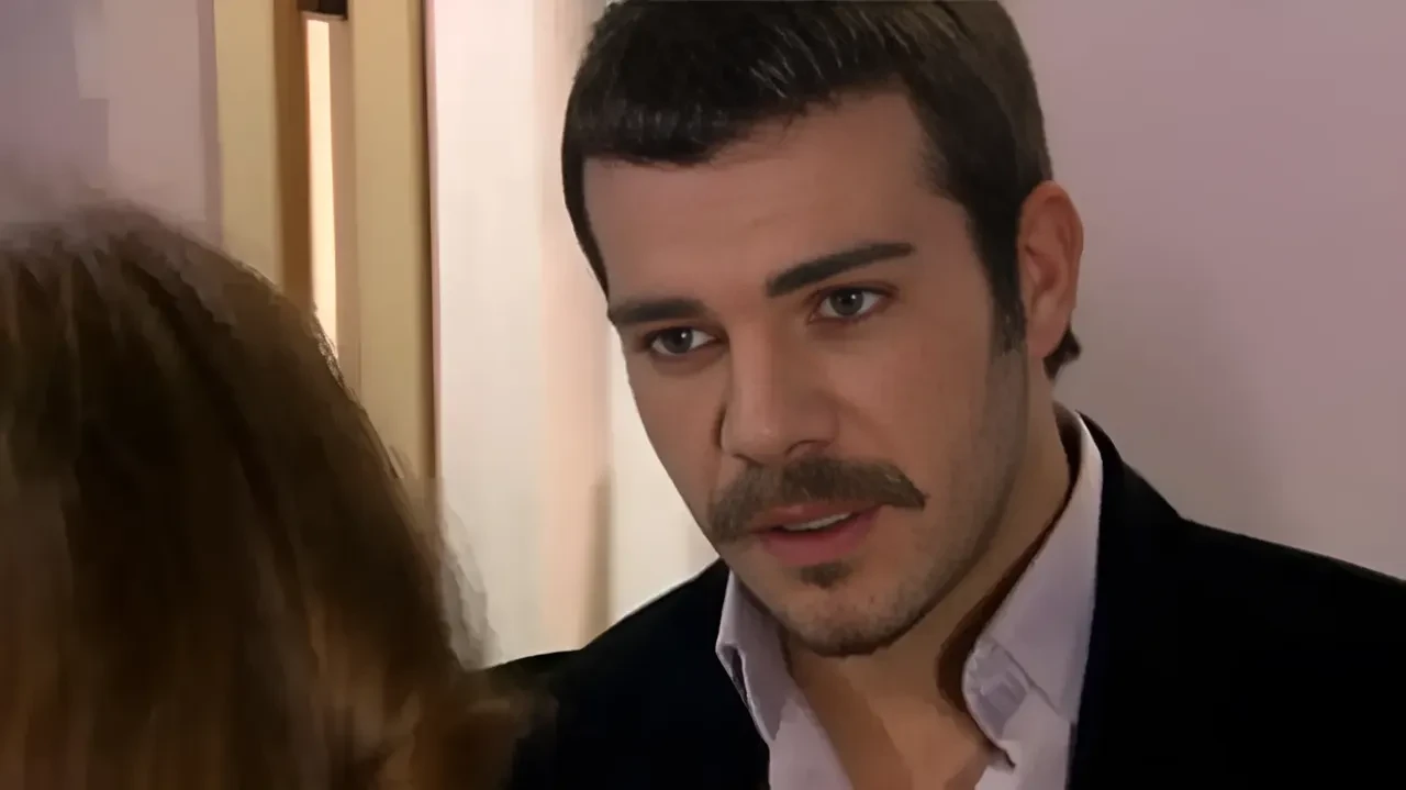 Yaprak Dökümü'nün Oğuz'u Tolga Karel, Haluk Levent'e ateş püskürdü: Tabuta çakılan son çivi!