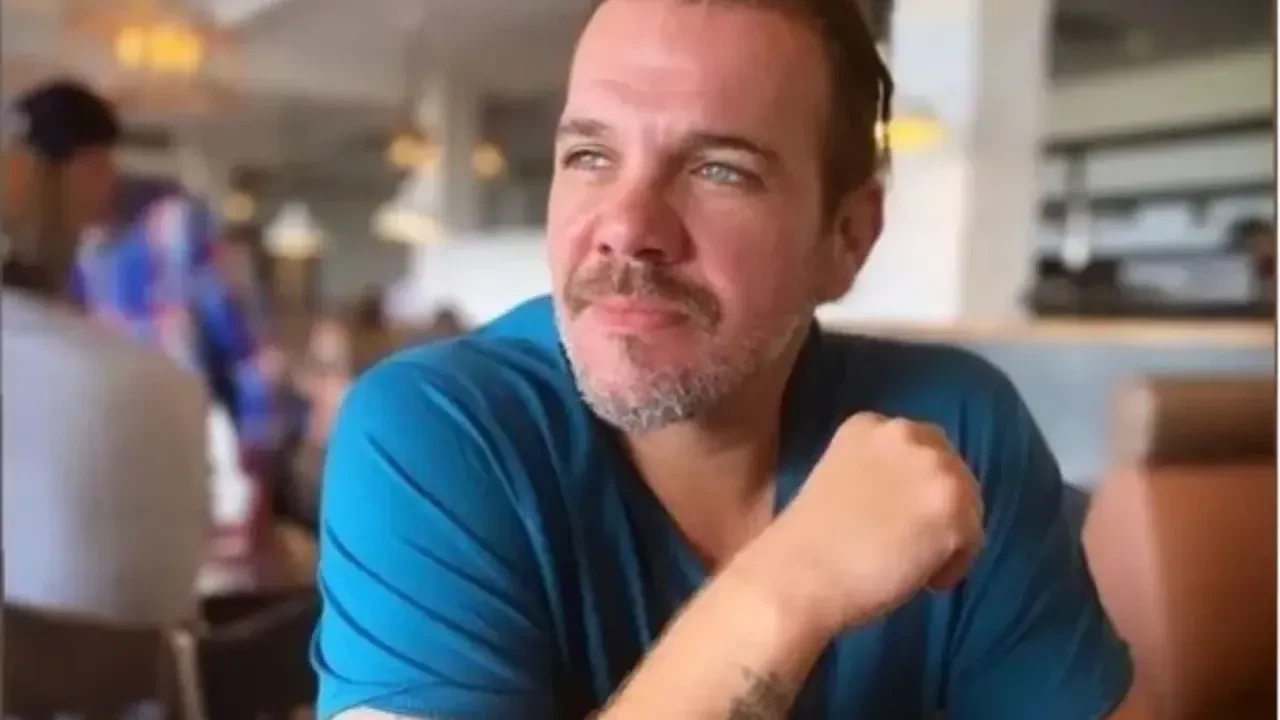 Yaprak Dökümü'nün Oğuz'u Tolga Karel, Haluk Levent'e ateş püskürdü: Tabuta çakılan son çivi!