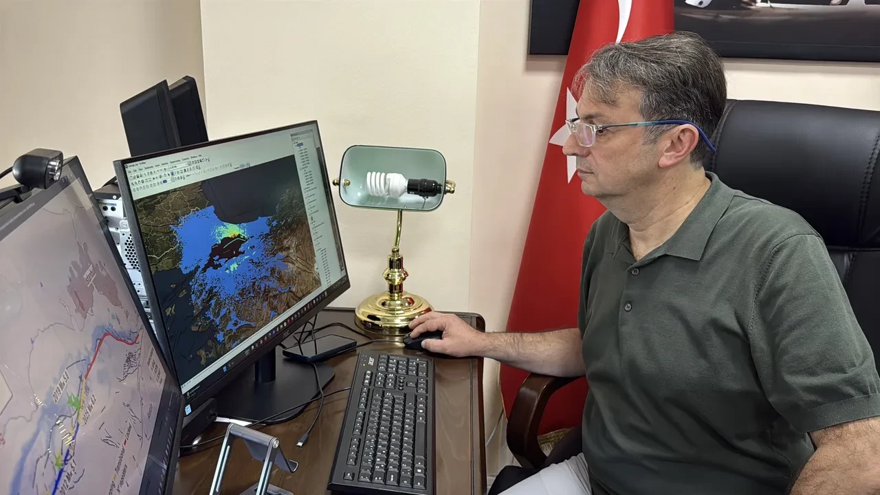 Alman bilim insanları işaret etti! Deprem hareketliliği İstanbul'a doğru ilerliyor