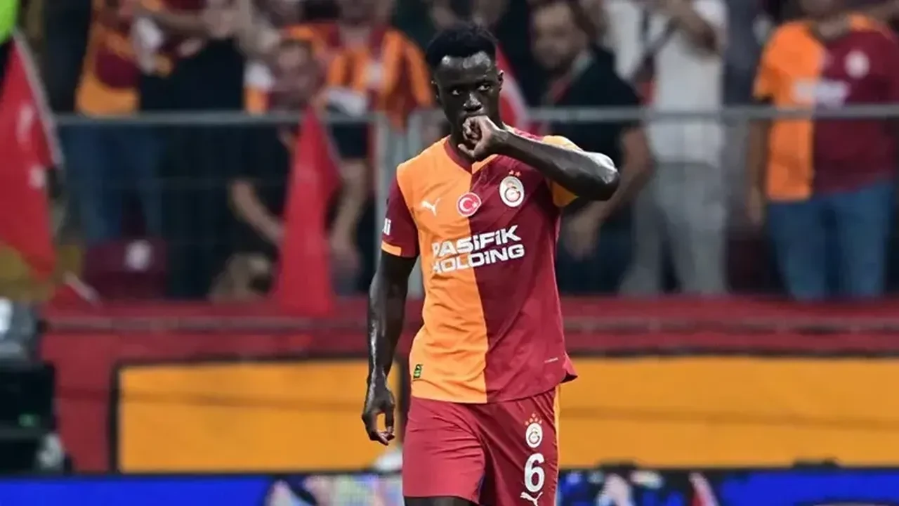 Galatasaray'da Davinson Sanchez şoku! İtalya'dan talip ve 'gizli' faktör kafaları karıştırdı
