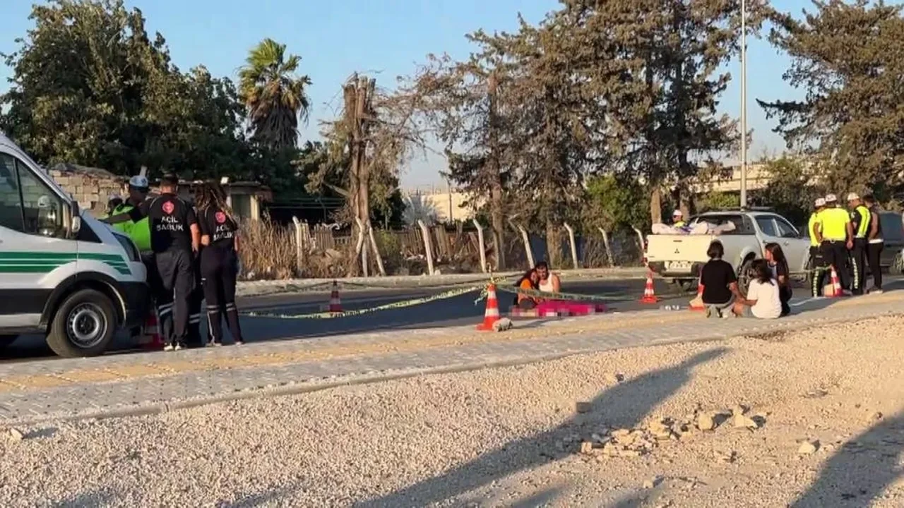 Hatay'da topun peşinden giden çocuk pikabın altında can verdi! Ailesinin feryadı yürek yaktı