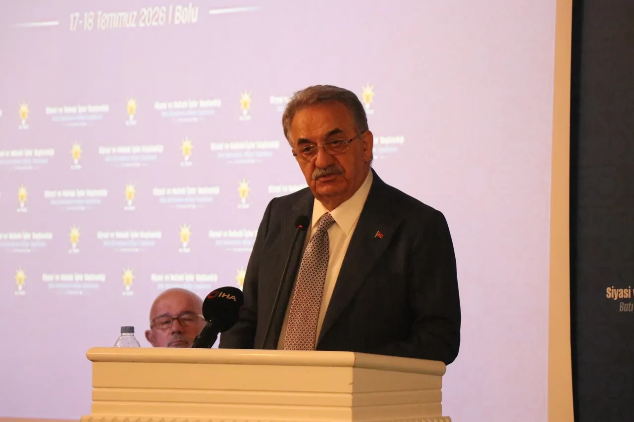 AK Partili Yazıcı'dan yeni anayasa için yol haritası! Önce Meclis'te uzlaşı, sonra referandum