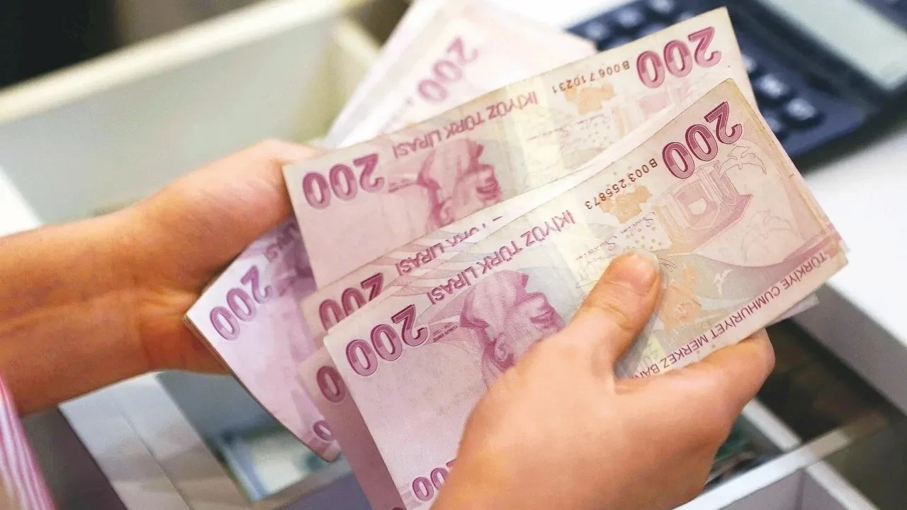 Bakan Yumaklı duyurdu: Paralar hesaba yatırıldı