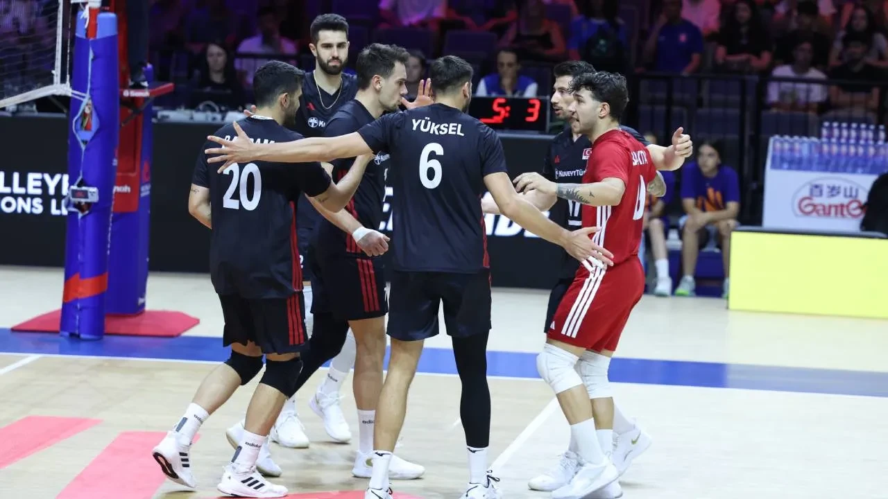 Filenin Efeleri, Slovenya'ya kaybetti! Ay-yıldızlılar 3-1 yenildi