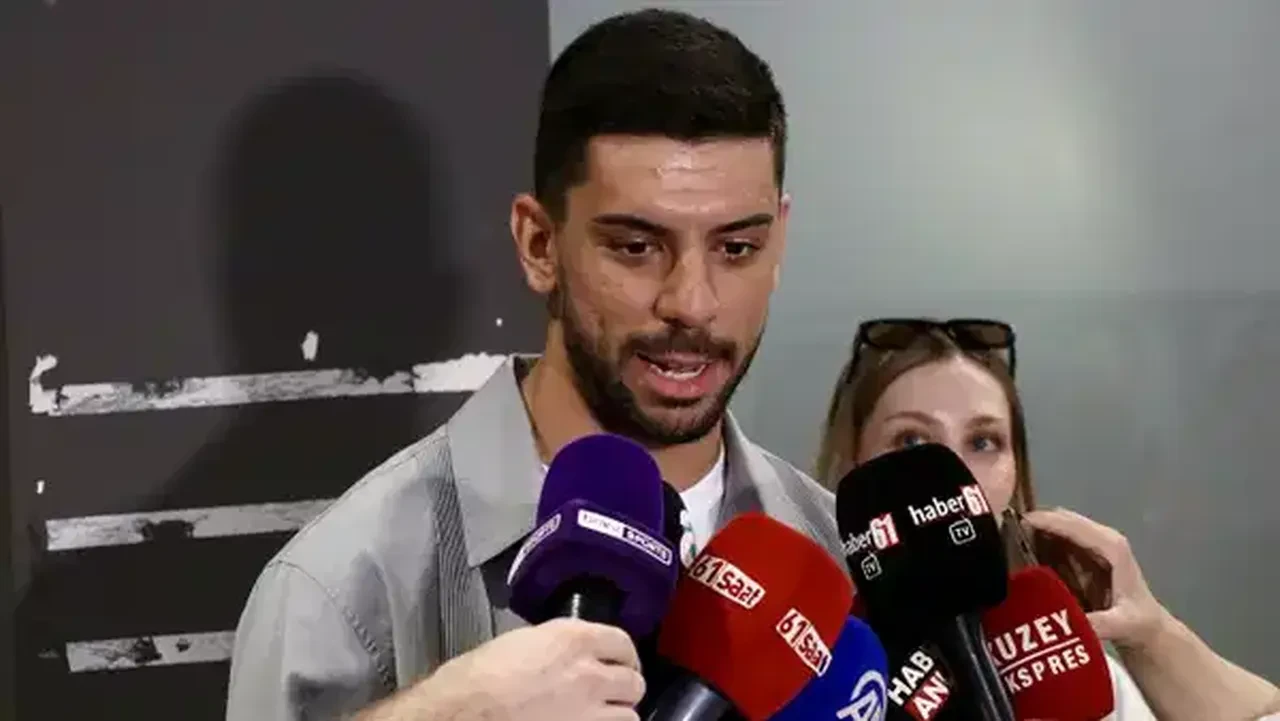 Trabzonspor, Cenk Özkacar transferini resmen açıkladı!