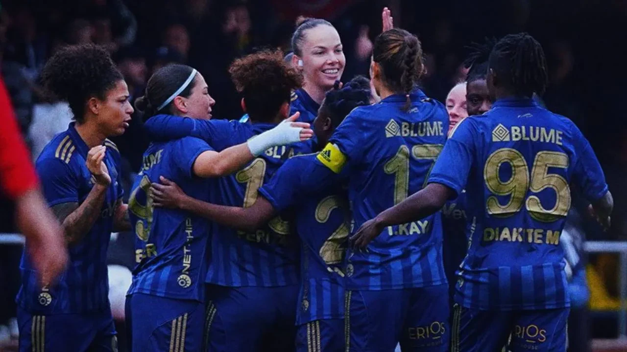 Fenerbahçe, Nijeryalı forveti açıkladı! Sarı-lacivertlilerin yeni oyuncusu imzayı attı