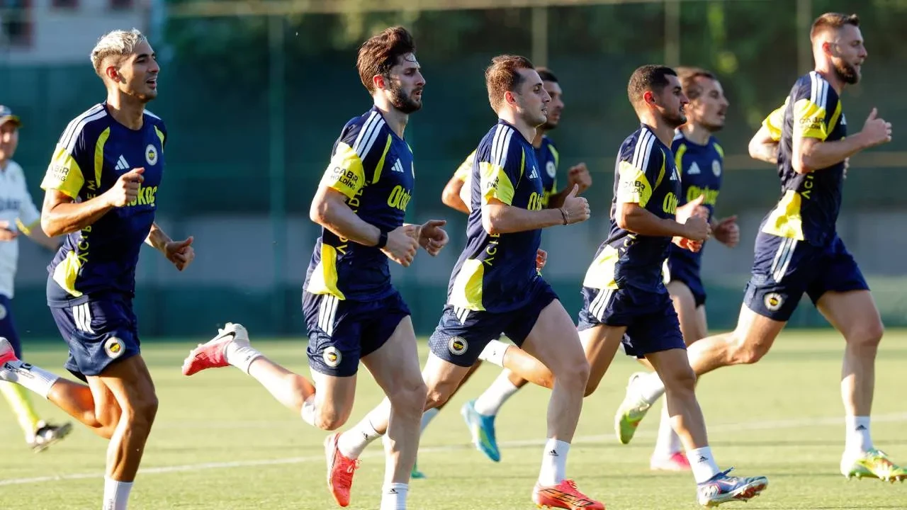 Fenerbahçe'den sakat oyuncularla ilgili açıklama! Vedat, Nene ve Livakovic'in durumu belli oldu