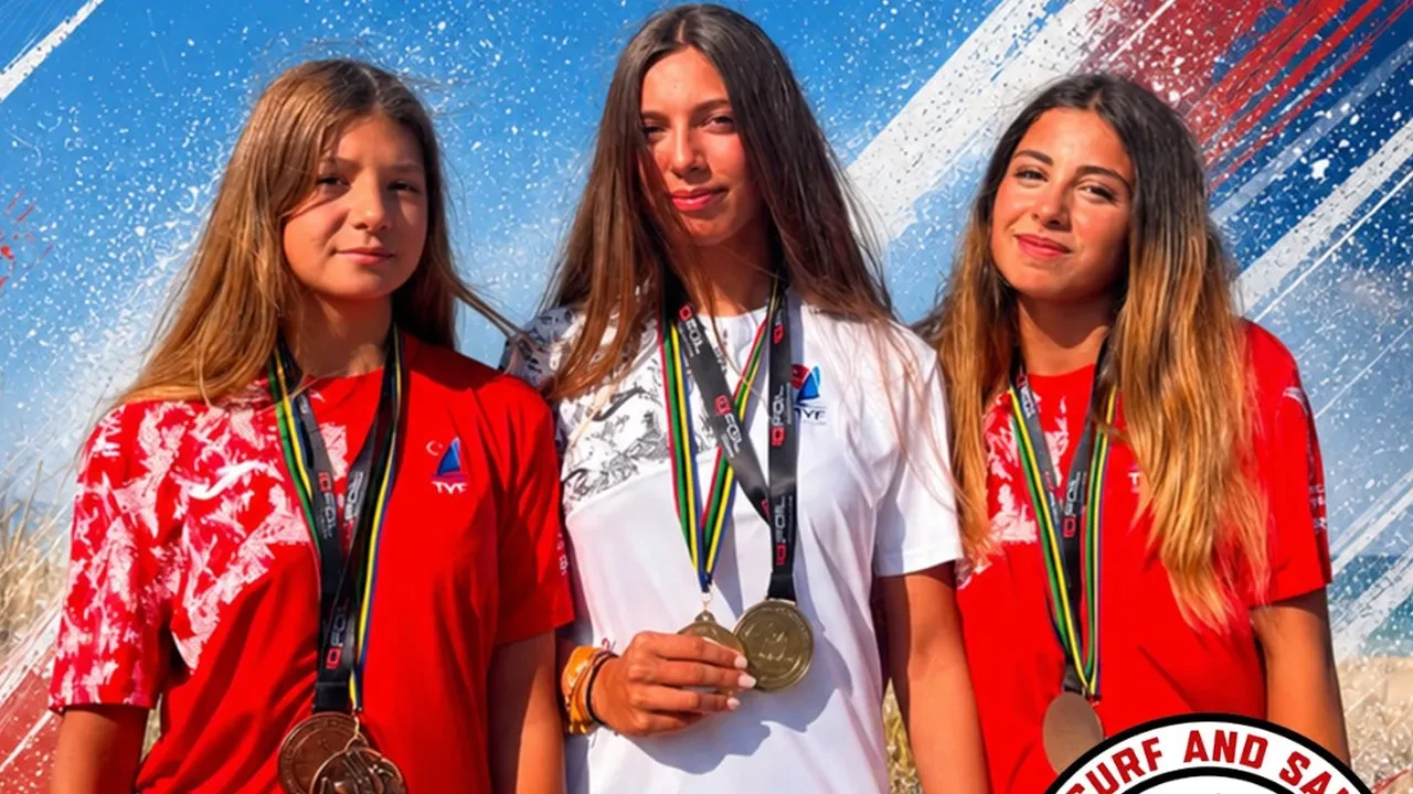 İspanya’da Türk rüzgarı! İzmirli rüzgar sörfçülerinden iki dünya şampiyonluğu, bir dünya üçüncülüğü birden