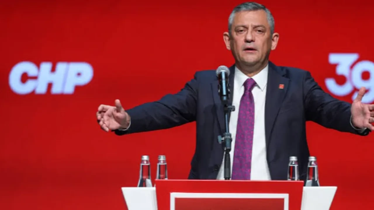 Özgür Özel'in yeni partisinde isim sürprizi! Ayrılığı açıklayacağı yer dikkat çekti