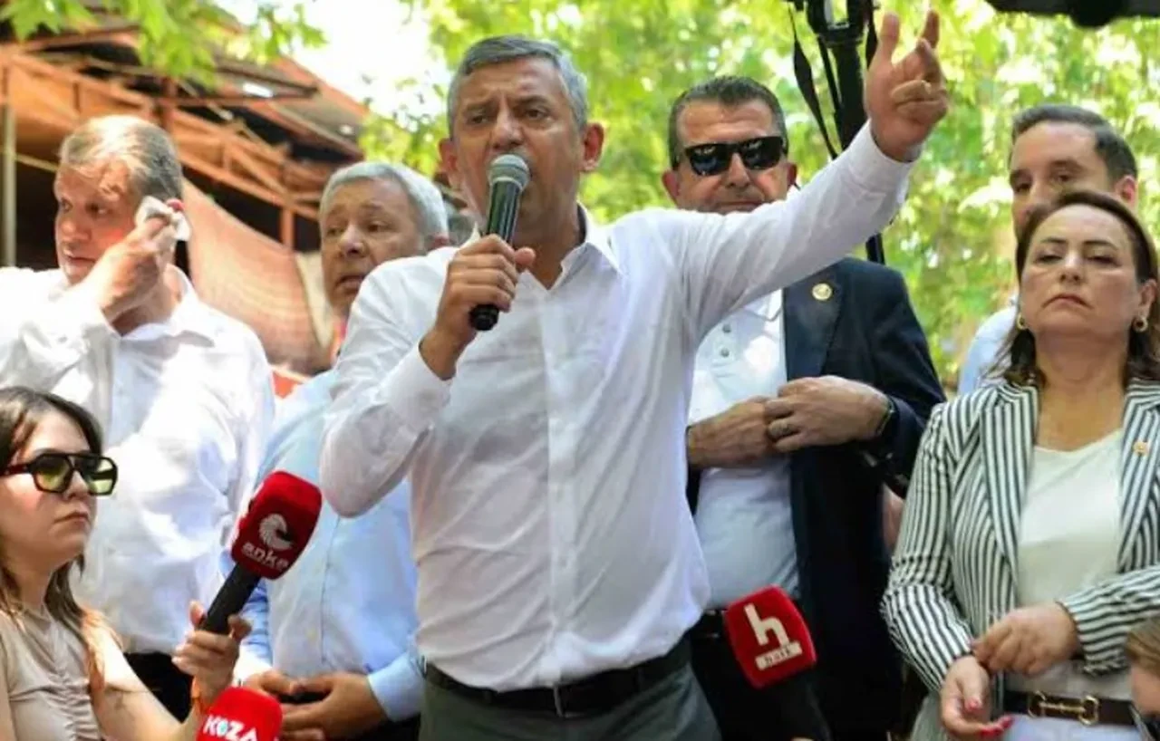 Özgür Özel'in yeni partisinde isim sürprizi! Ayrılığı açıklayacağı yer dikkat çekti