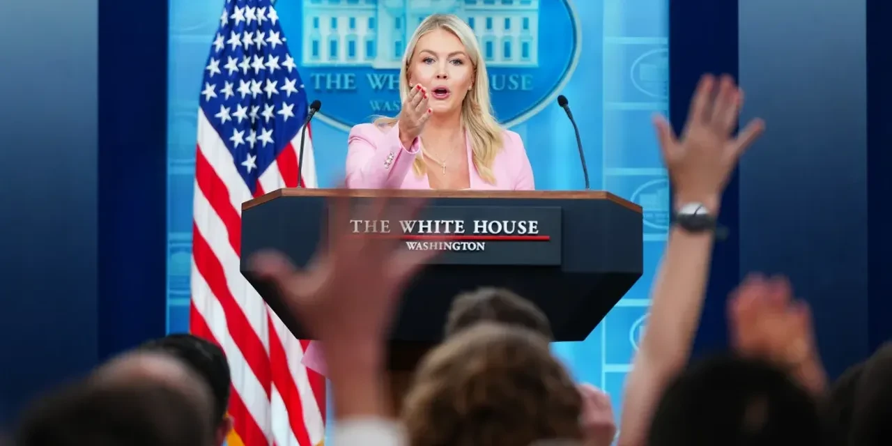 Trump konuştu o köşeyi döndü: Teleprompter başındaki isimden 'dudak uçuklatan' bahis hilesi