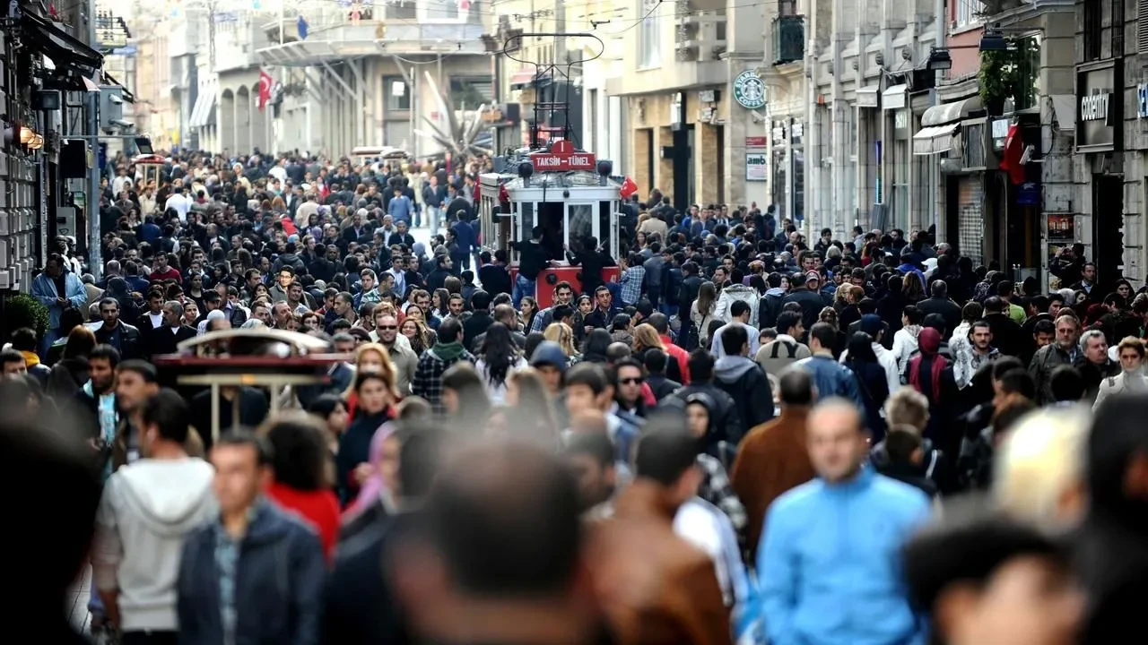 Yeni rakamlar açıklandı! Emekliler akın akın bu 3 ile taşınıyor