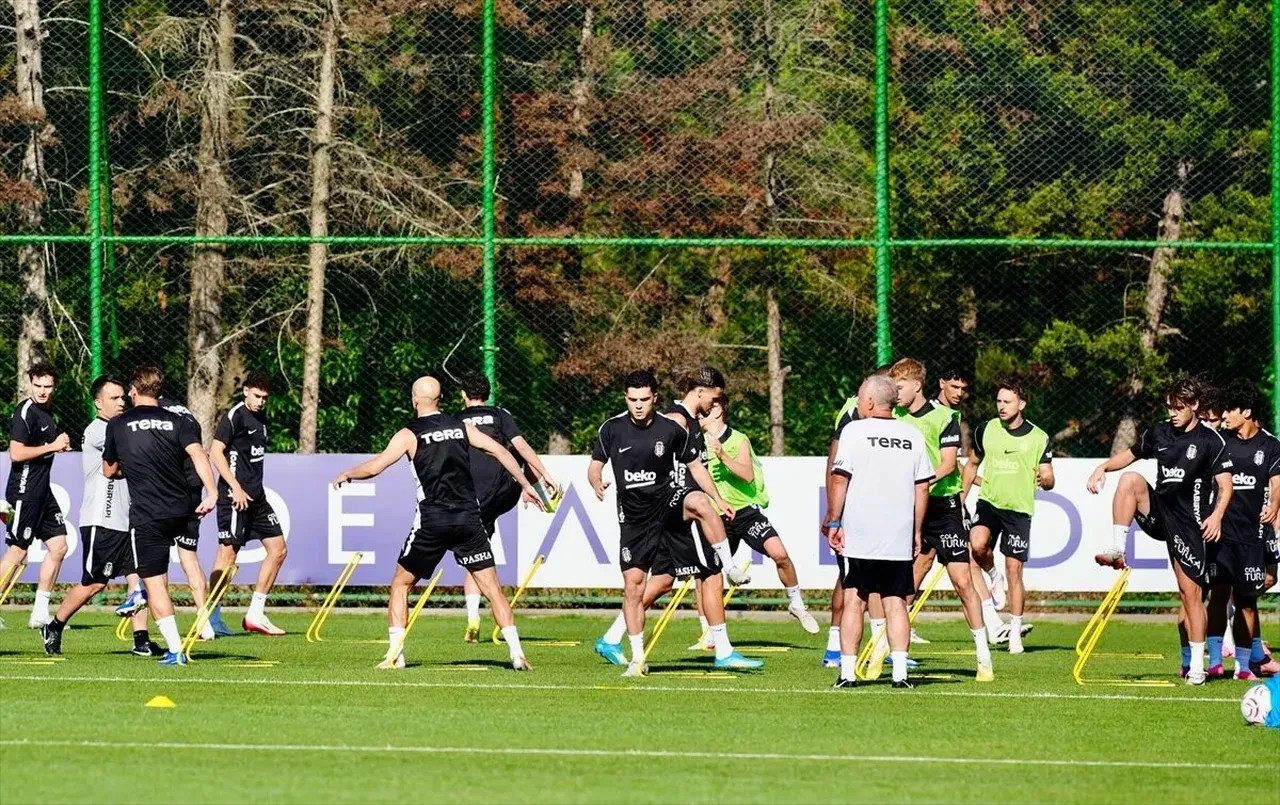 Beşiktaş Gyirmot CANLI nereden izlenir, hangi kanalda? Hazırlık maçı başlıyor