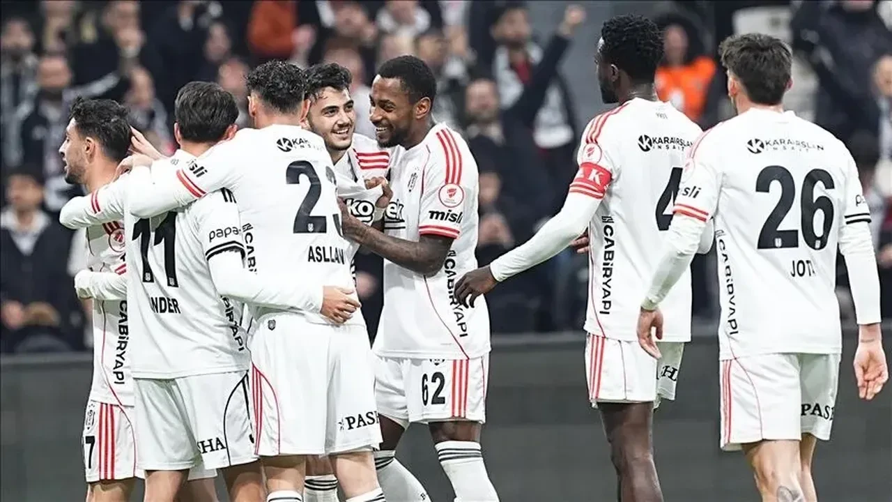 Beşiktaş Gyirmot CANLI nereden izlenir, hangi kanalda? Hazırlık maçı başlıyor