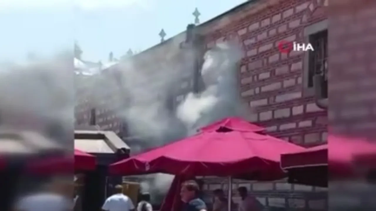 İstanbul'da korkutan yangın! Çok sayıda ekip sevk edildi
