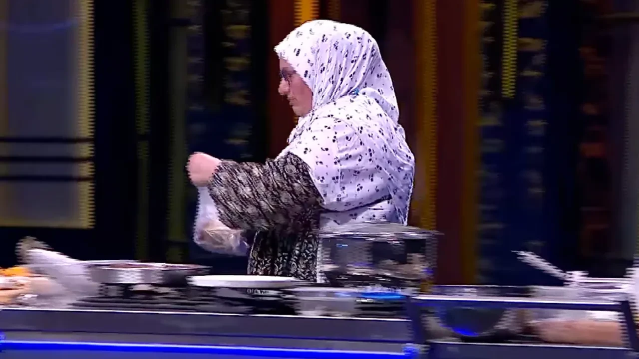 MasterChef’e damga vuran Iğdırlı Asiya Tırpan kimdir? Mehmet şeften kaşığı kaptı!