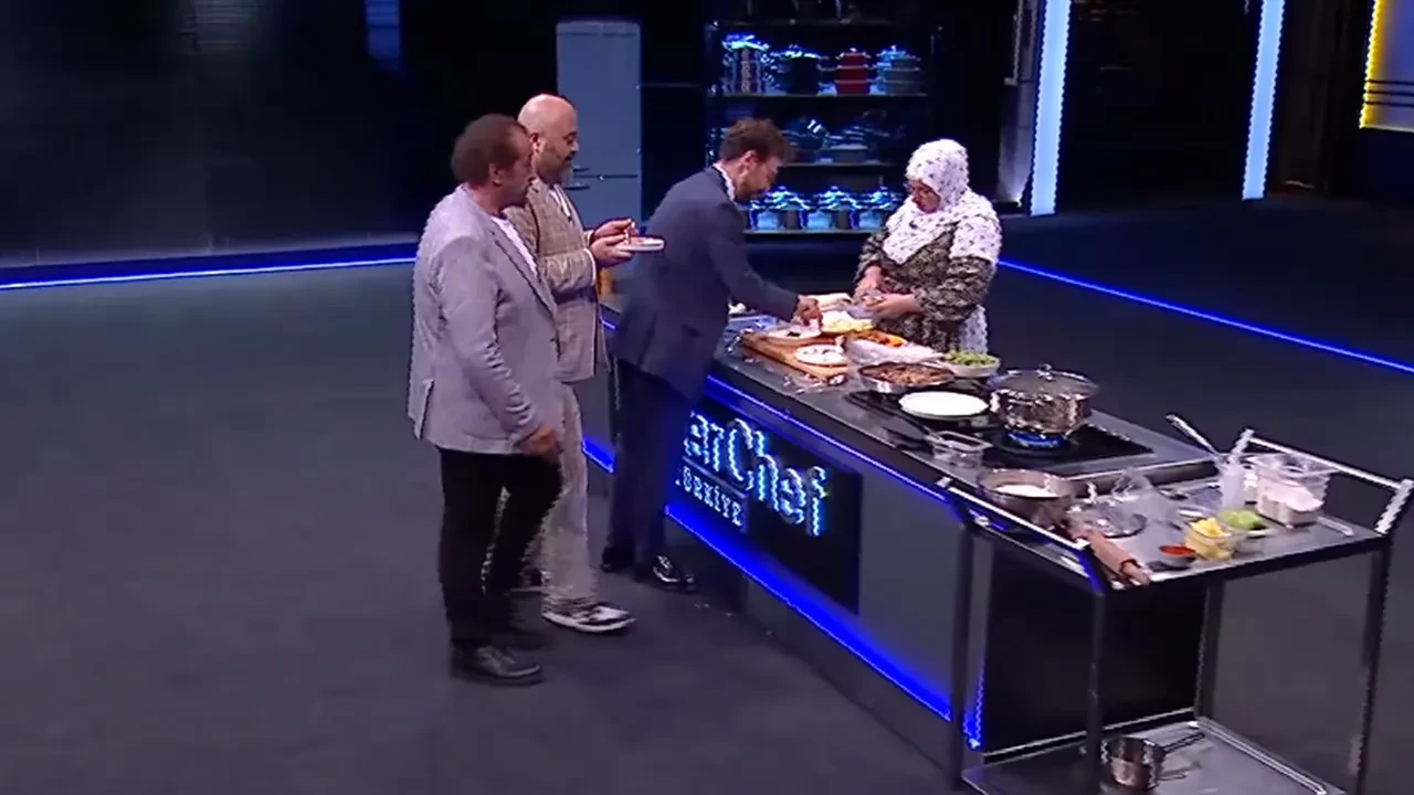 MasterChef’e damga vuran Iğdırlı Asiya Tırpan kimdir? Mehmet şeften kaşığı kaptı!