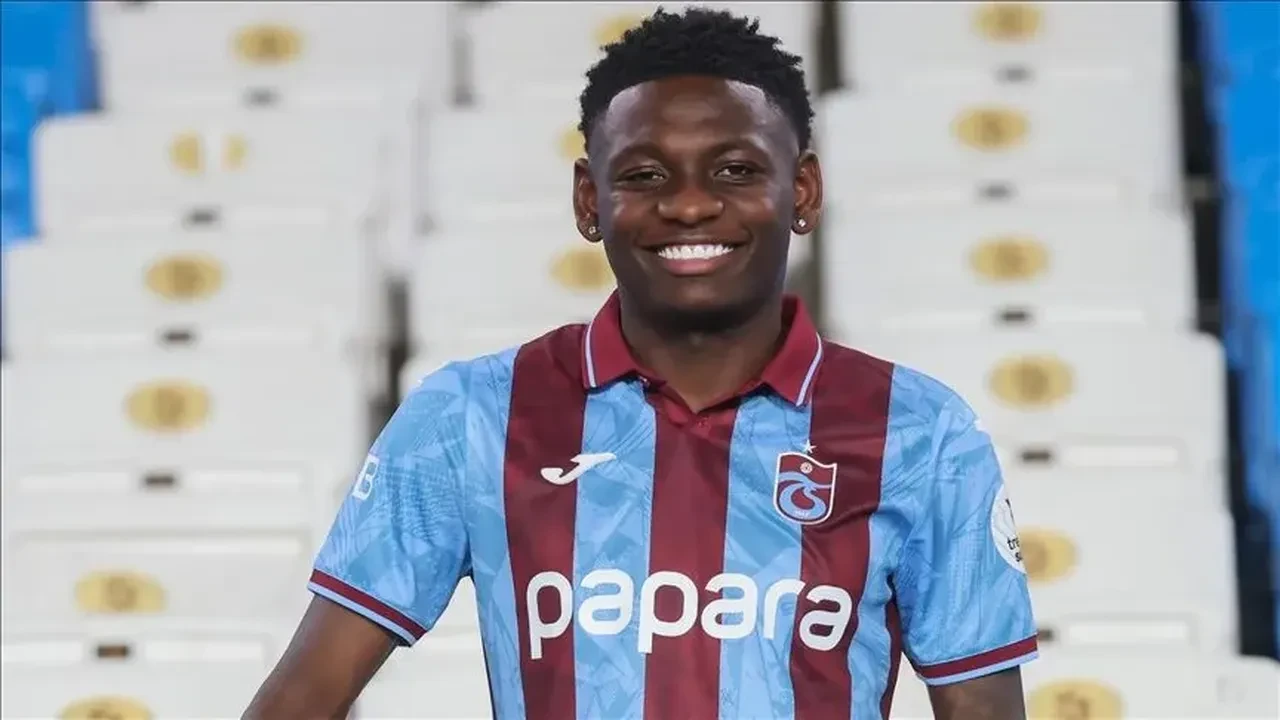 Trabzonspor'da bir ayrılık daha! Resmen açıklandı: Genç yıldızın yeni durağı belli oldu
