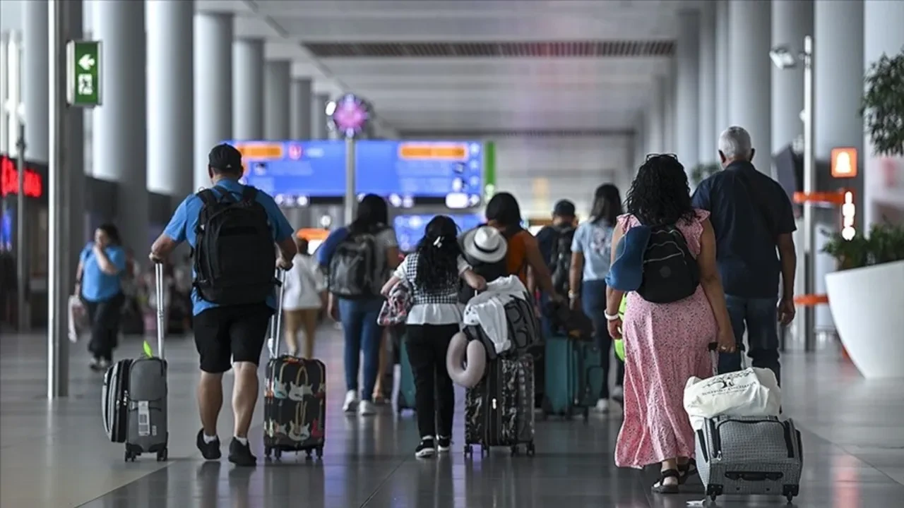 TÜİK göç istatistiklerini paylaştı: Türkiye’nin en çok göç aldığı ülke herkesi şaşırttı
