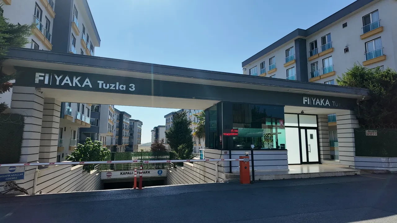 Aidat paralarını yasa dışı bahiste yediler! Sitede 22 milyonluk vurgunun faturası vatandaşa çıktı